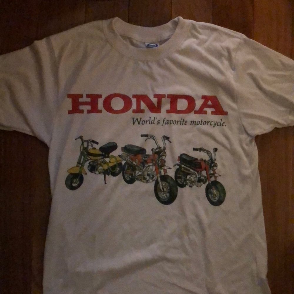 HONDA T-SHIRT SIZE MEDIUM
